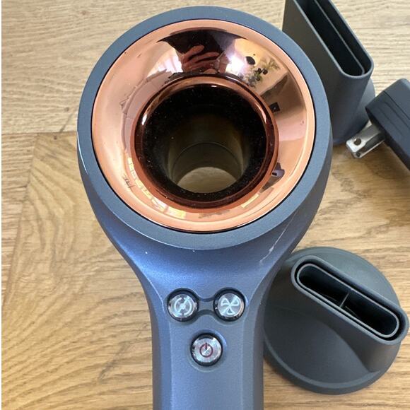 HowellX - Professional Smart Hairdryer - Picture 4 of 5